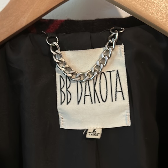 BB Dakota Wool Wrap Coat - Picture 4 of 4